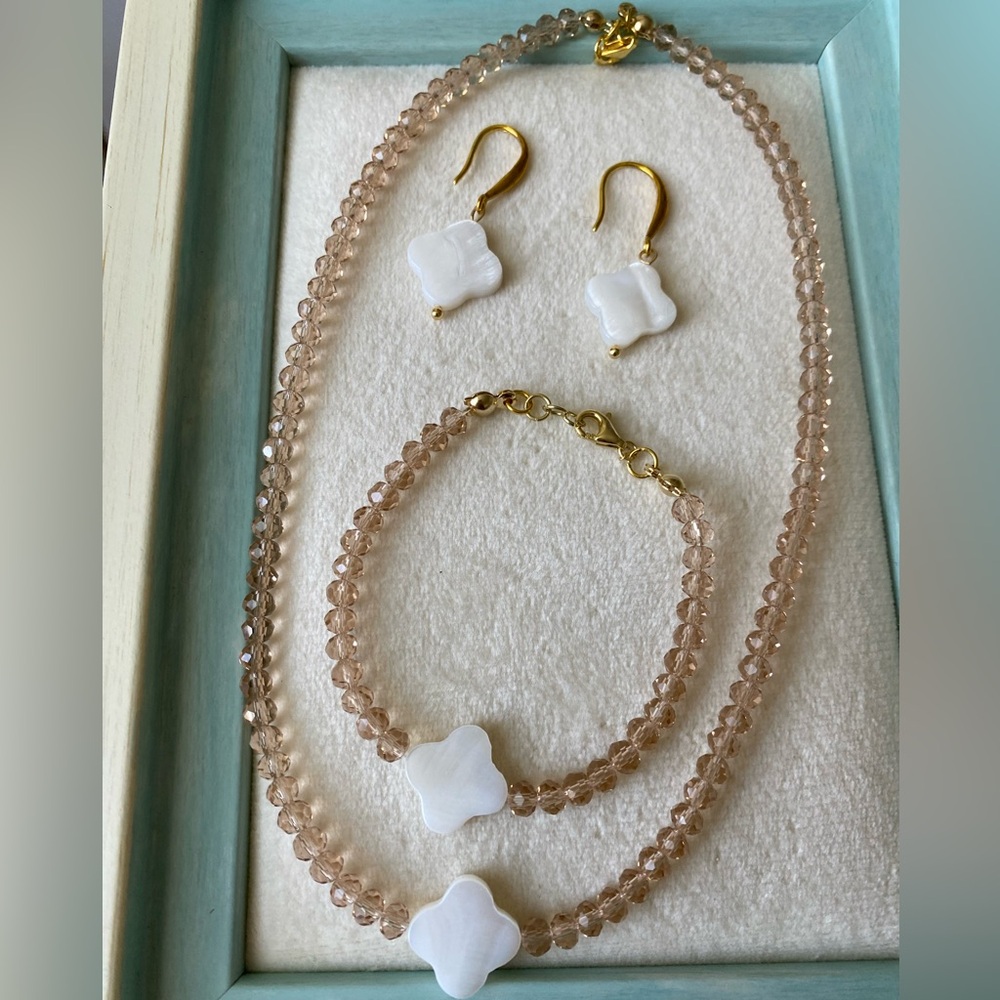Nude Crystal mother of pearl clover sterling silver 3pc set
